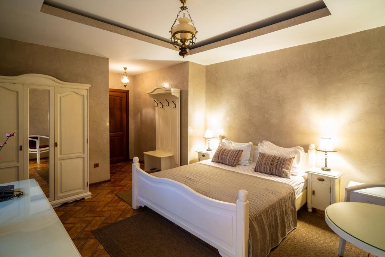 Hotel Europa Targu Jiu Luaran gambar