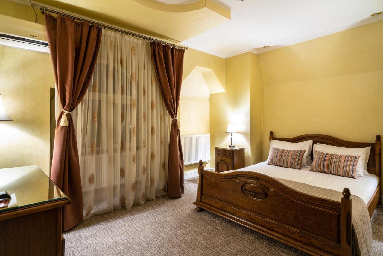 Hotel Europa Targu Jiu Luaran gambar