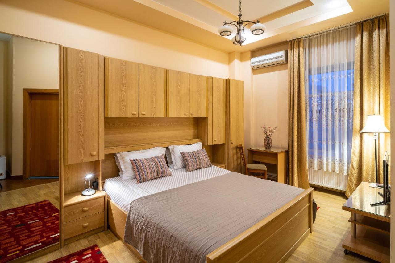 Hotel Europa Targu Jiu Luaran gambar