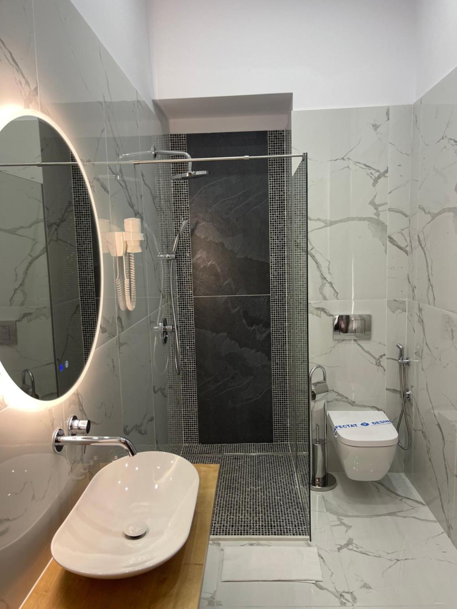 Hotel Europa Targu Jiu Luaran gambar