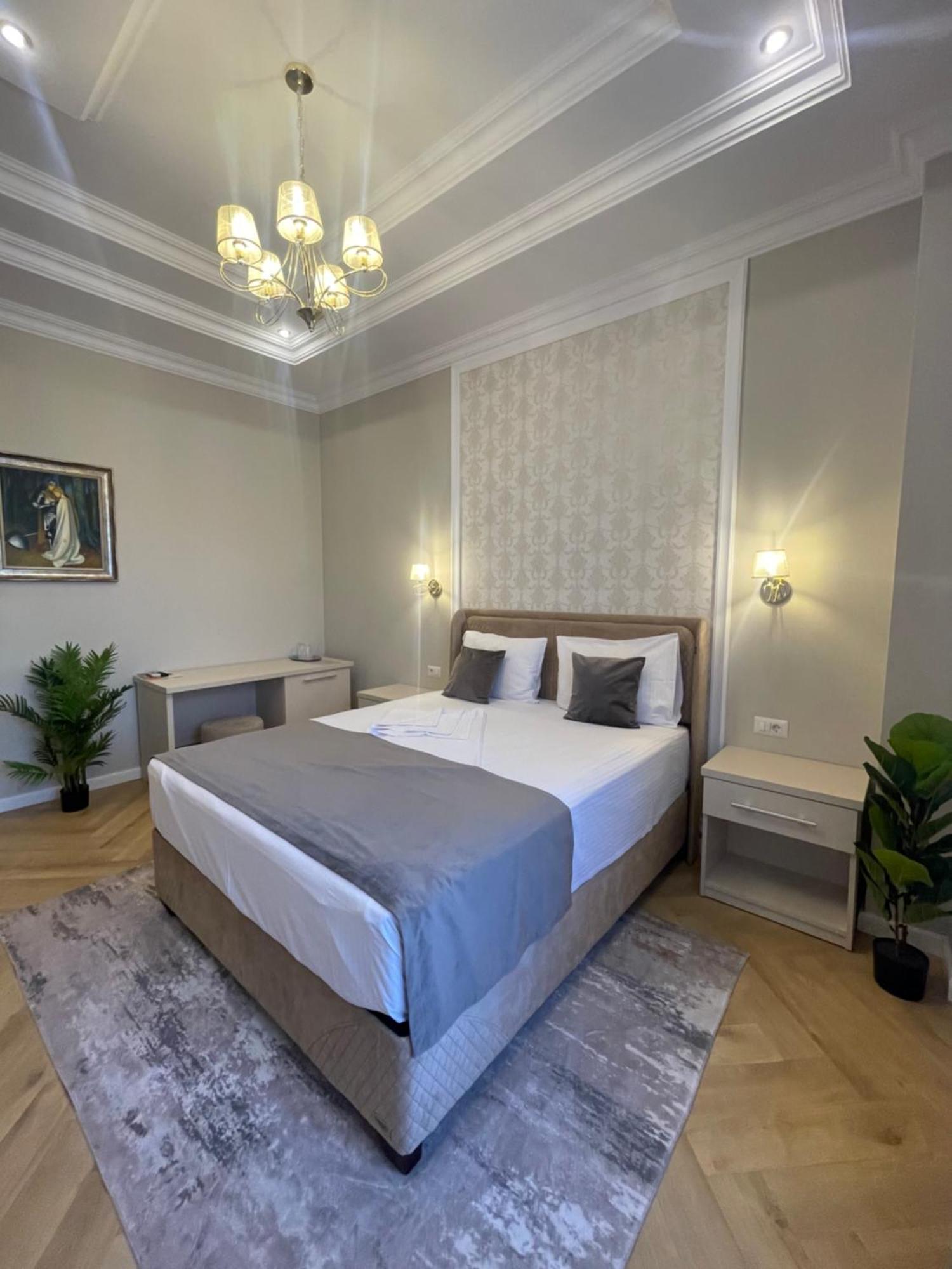 Hotel Europa Targu Jiu Luaran gambar
